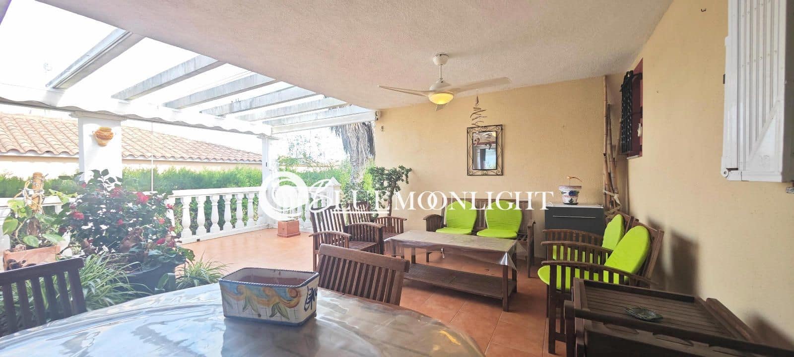 3 Zimmer Villa zu verkaufen in Peniscola mit Pool Garage - 310.000 € (Ref: 9606903)