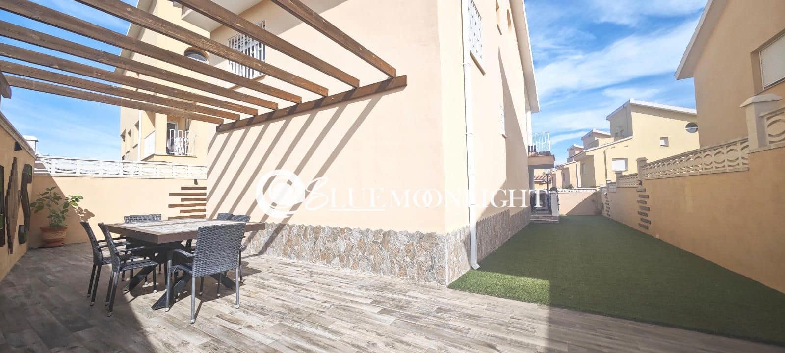 Chalet de 3 habitaciones en Peñíscola en venta con piscina garaje - 275.000 € (Ref: 9618729)
