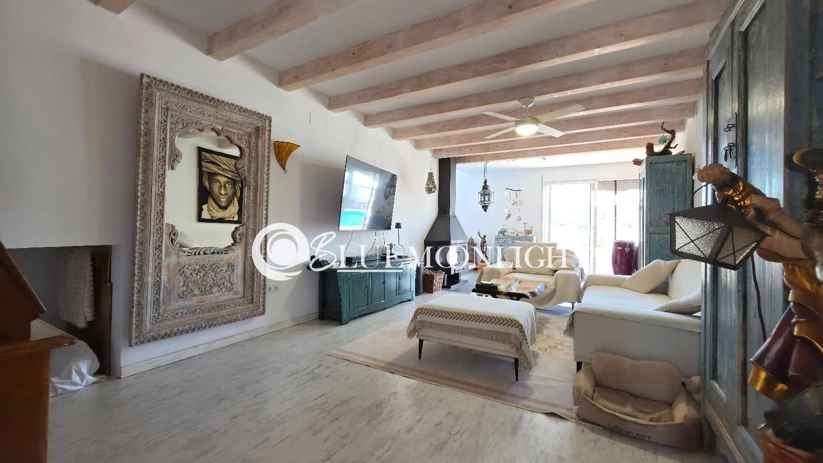 4 soverom Villa til salgs i Calig med svømmebasseng garasje - € 565 000 (Ref: 9866168)