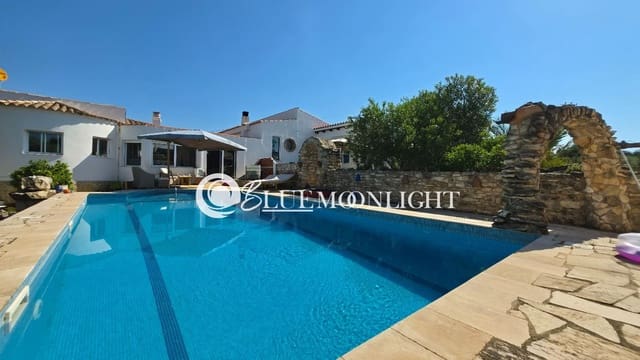4 soverom Villa til salgs i Càlig med svømmebasseng garasje - € 565 000 (Ref: 9866168)