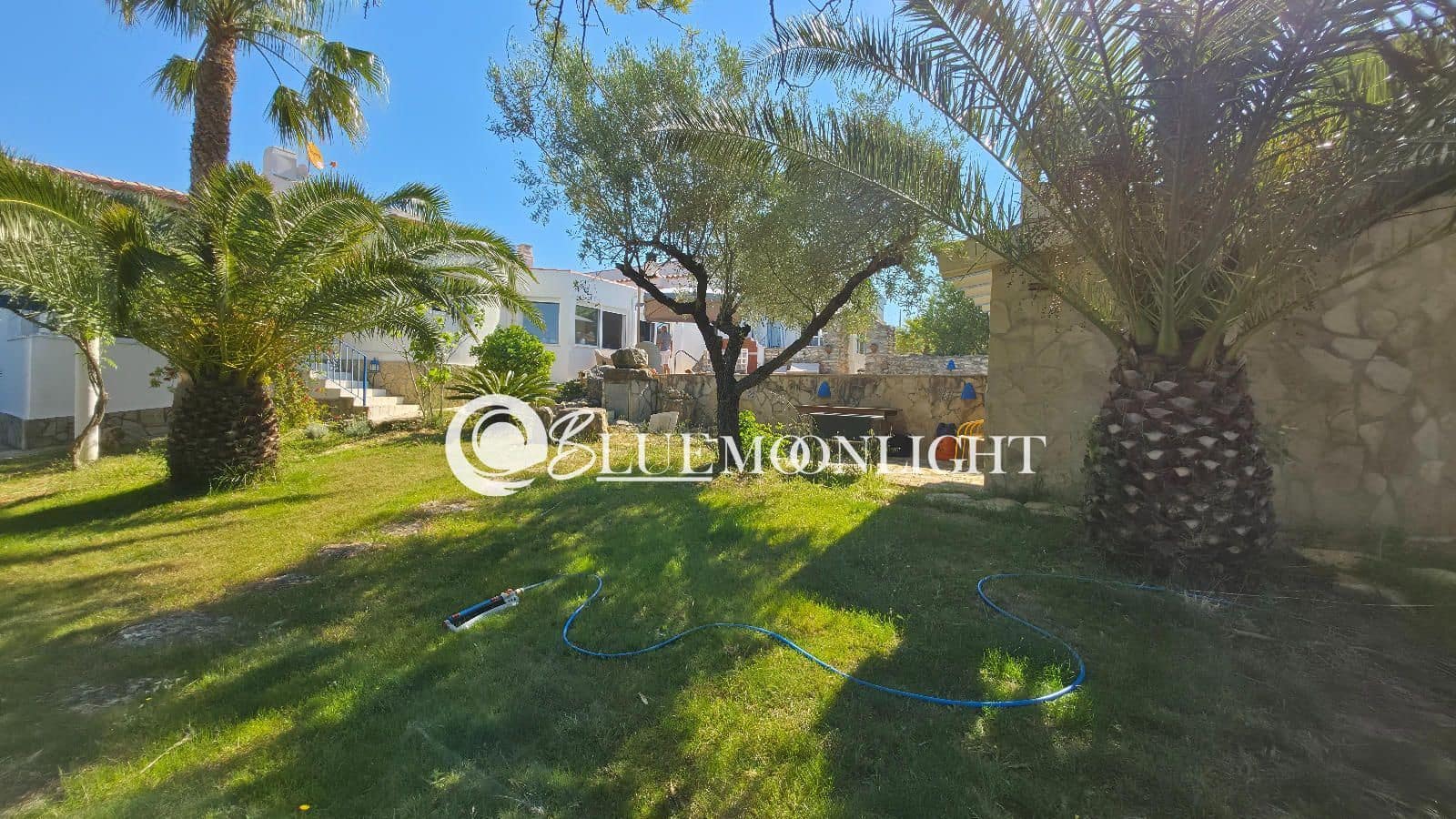 4 soverom Villa til salgs i Calig med svømmebasseng garasje - € 565 000 (Ref: 9866168)