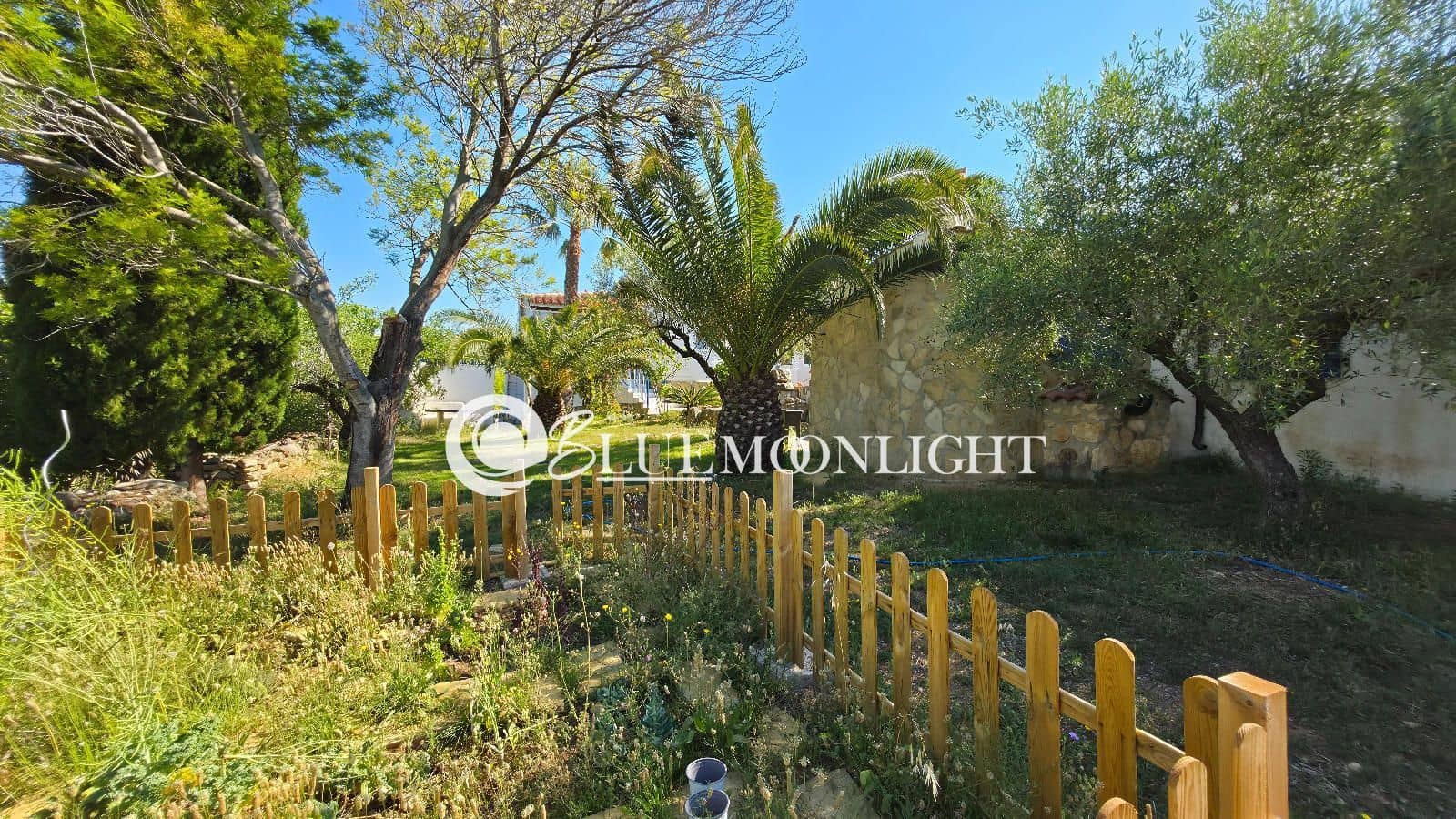 4 soverom Villa til salgs i Calig med svømmebasseng garasje - € 565 000 (Ref: 9866168)