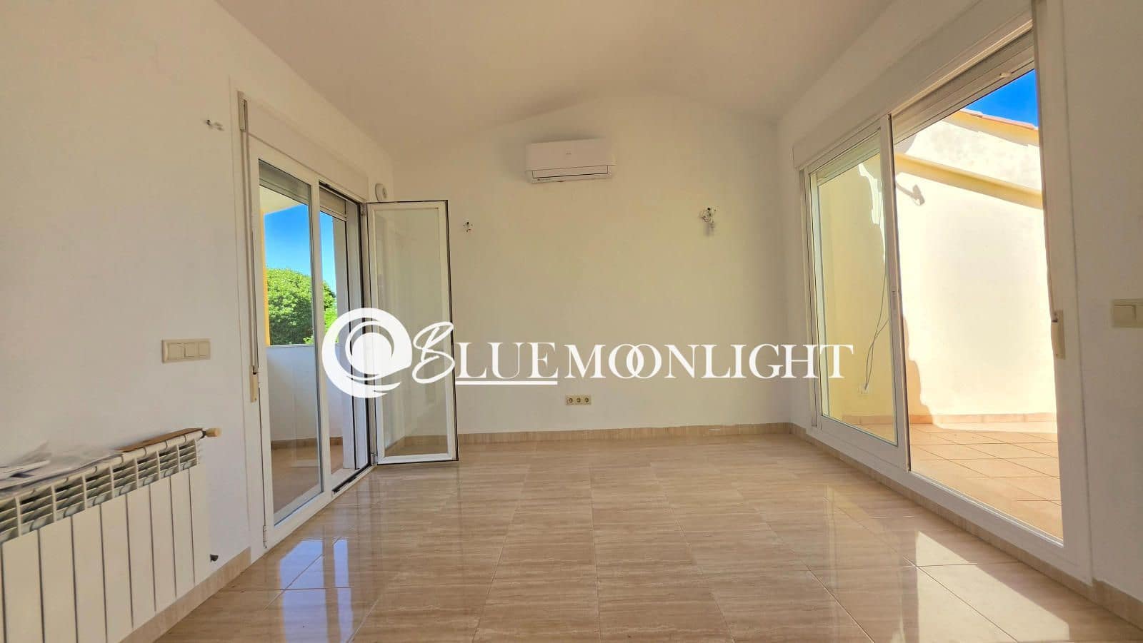 3 bedroom Townhouse for sale in Peniscola with pool garage - € 212,000 (Ref: 9971783)