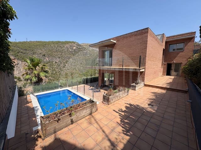 6 slaapkamer Huis te koop in Castelldefels met zwembad garage - € 1.195.000 (Ref: 10057668)