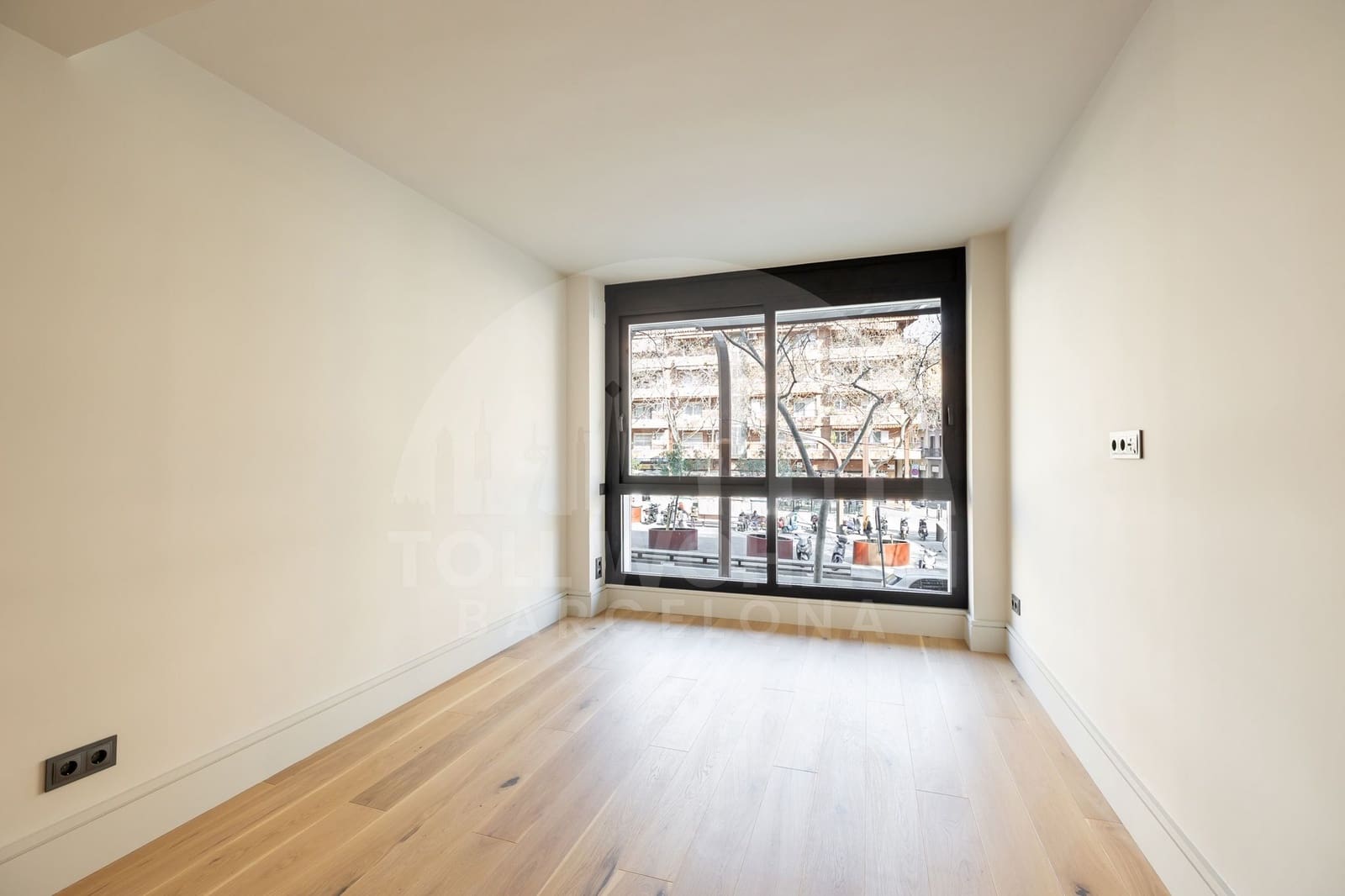 3 soveværelse Lejlighed til salg i Barcelona by - € 580.000 (Ref: 10088416)