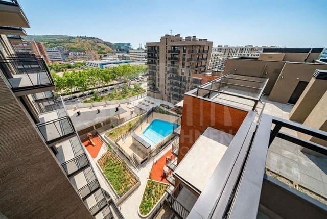 4 soveværelse Lejlighed til salg i Barcelona by med swimmingpool garage - € 694.000 (Ref: 10174716)