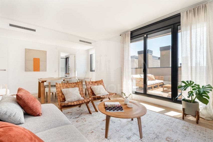 4 soveværelse Lejlighed til salg i Barcelona by med swimmingpool garage - € 694.000 (Ref: 10174716)
