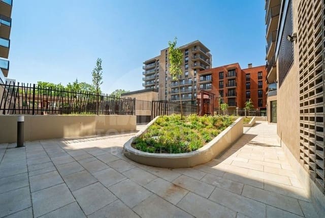 4 soveværelse Lejlighed til salg i Barcelona by med swimmingpool garage - € 694.000 (Ref: 10174716)