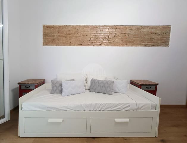 Appartement de 3 chambres à louer à Barcelone ville - 1 500 € (Ref: 7735326)