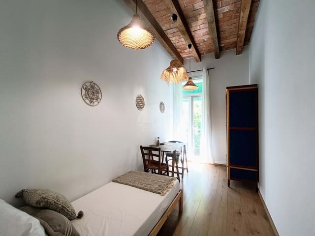 Appartement de 3 chambres à louer à Barcelone ville - 1 500 € (Ref: 7735326)