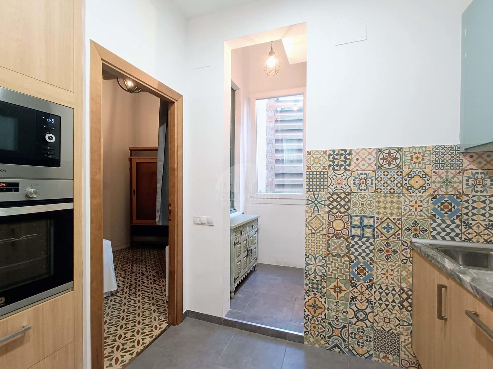 Apartamento de 3 habitaciones en Barcelona ciudad en alquiler - 1.500 € (Ref: 7735326)