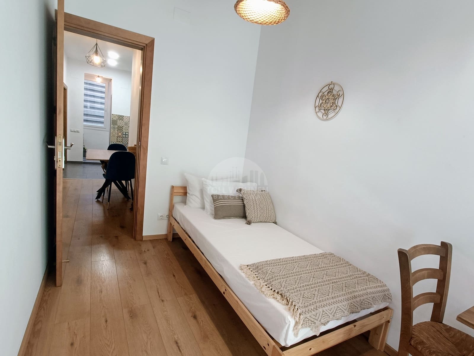 Apartamento de 3 habitaciones en Barcelona ciudad en alquiler - 1.500 € (Ref: 7735326)