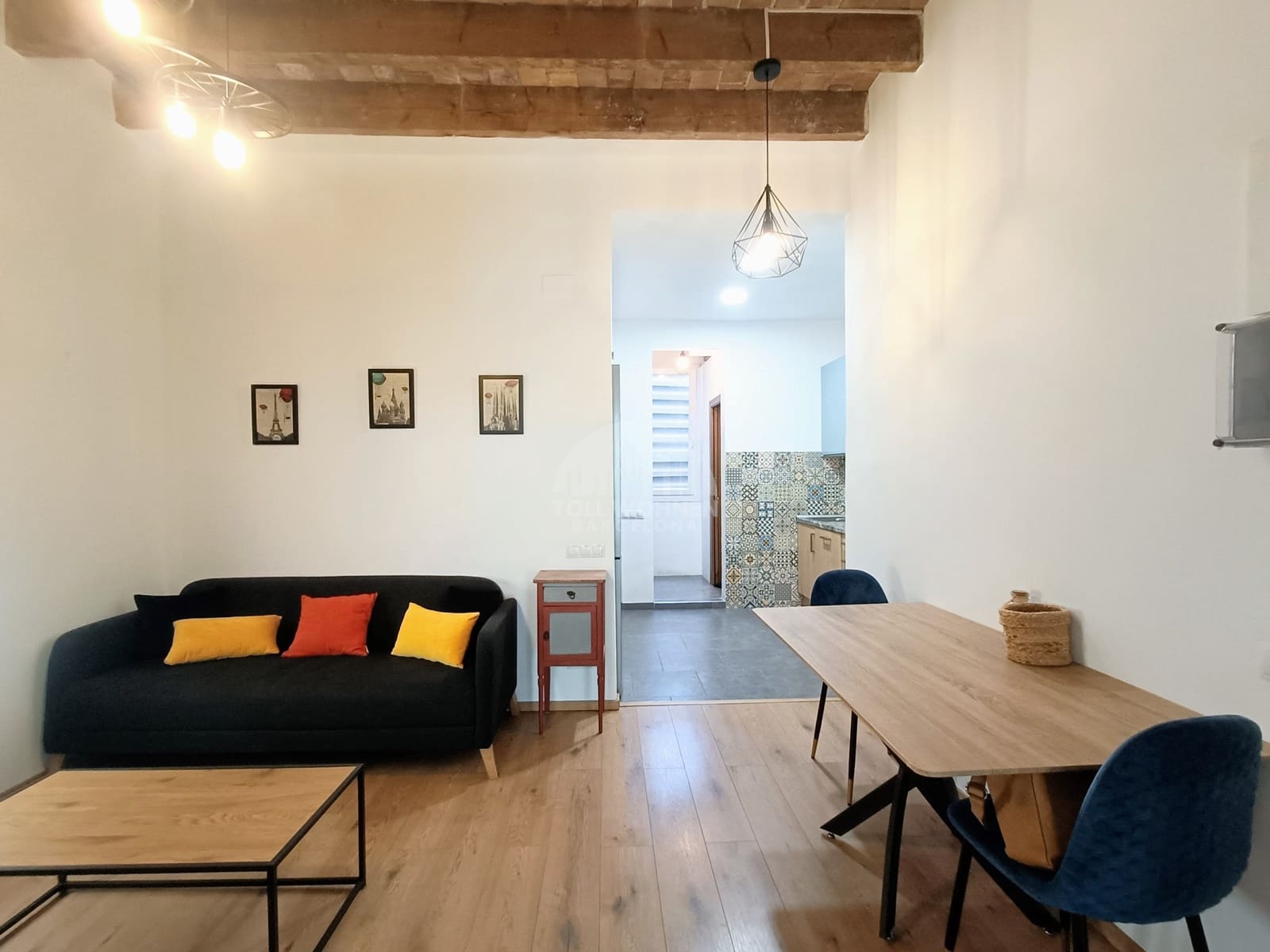 Apartamento de 3 habitaciones en Barcelona ciudad en alquiler - 1.500 € (Ref: 7735326)
