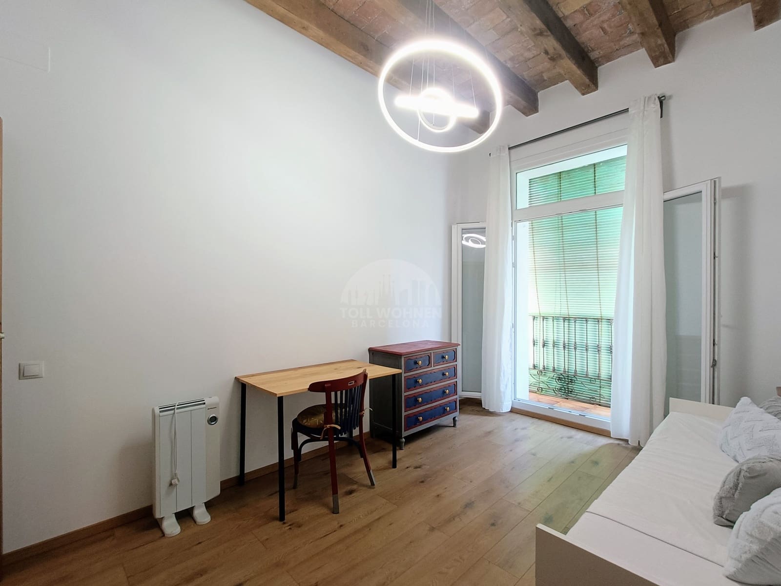 Apartamento de 3 habitaciones en Barcelona ciudad en alquiler - 1.500 € (Ref: 7735326)