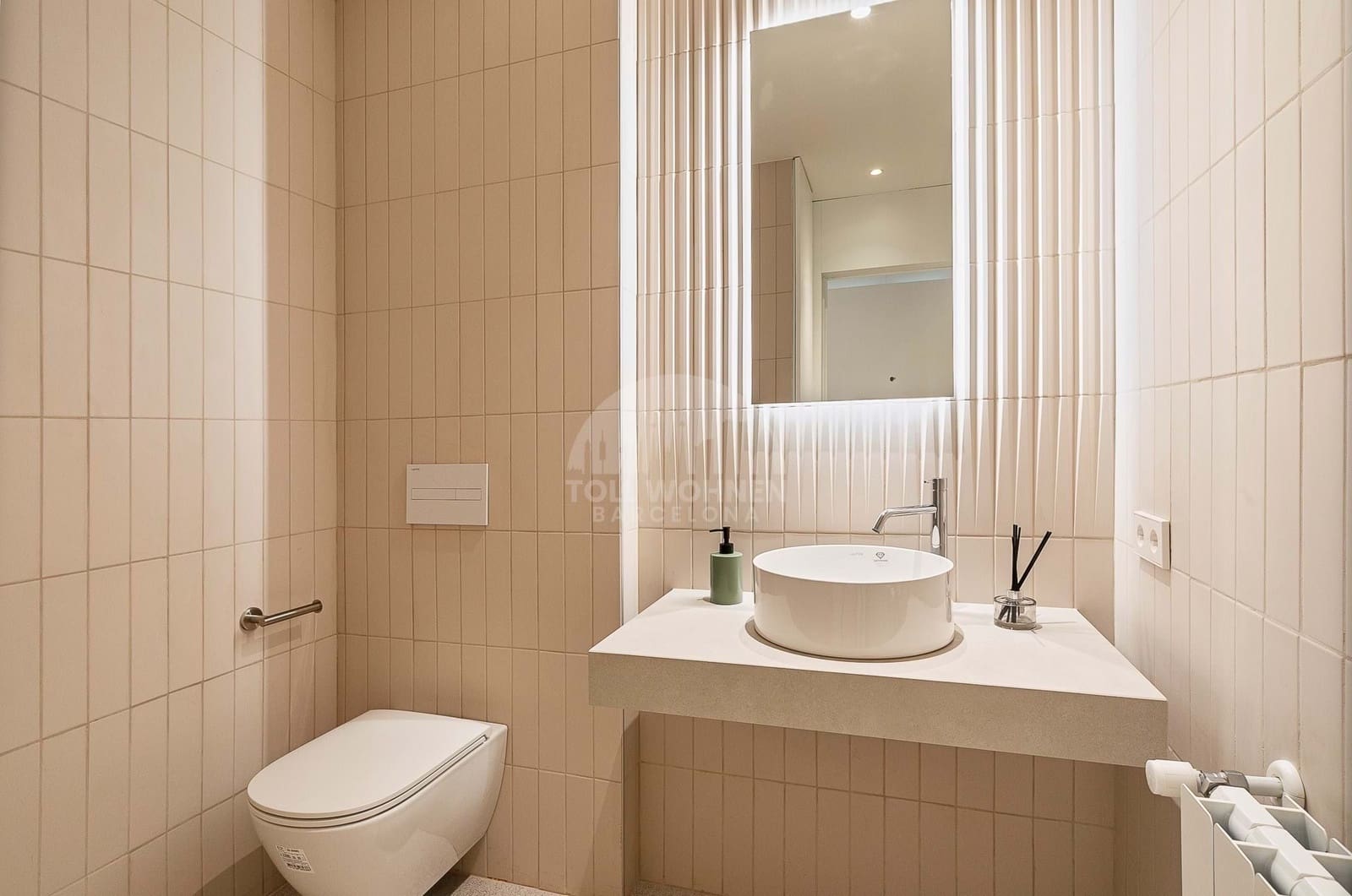 2 bedroom Apartment for sale in Barcelona city - € 1,890,000 (Ref: 8408864)