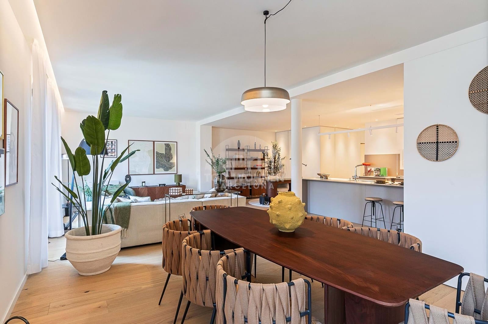 2 bedroom Apartment for sale in Barcelona city - € 1,890,000 (Ref: 8408864)