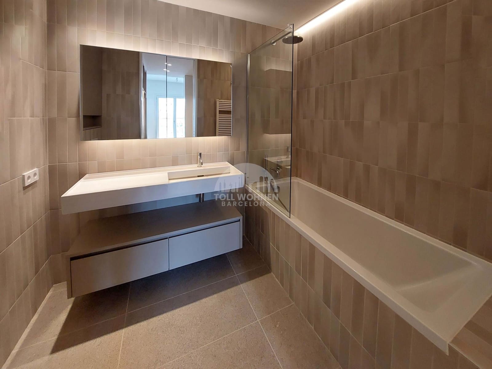 3 soveværelse Penthouse til salg i Barcelona by - € 4.300.000 (Ref: 8408865)