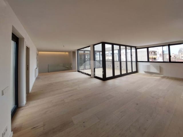 3 soveværelse Penthouse til salg i Barcelona by - € 4.300.000 (Ref: 8408865)