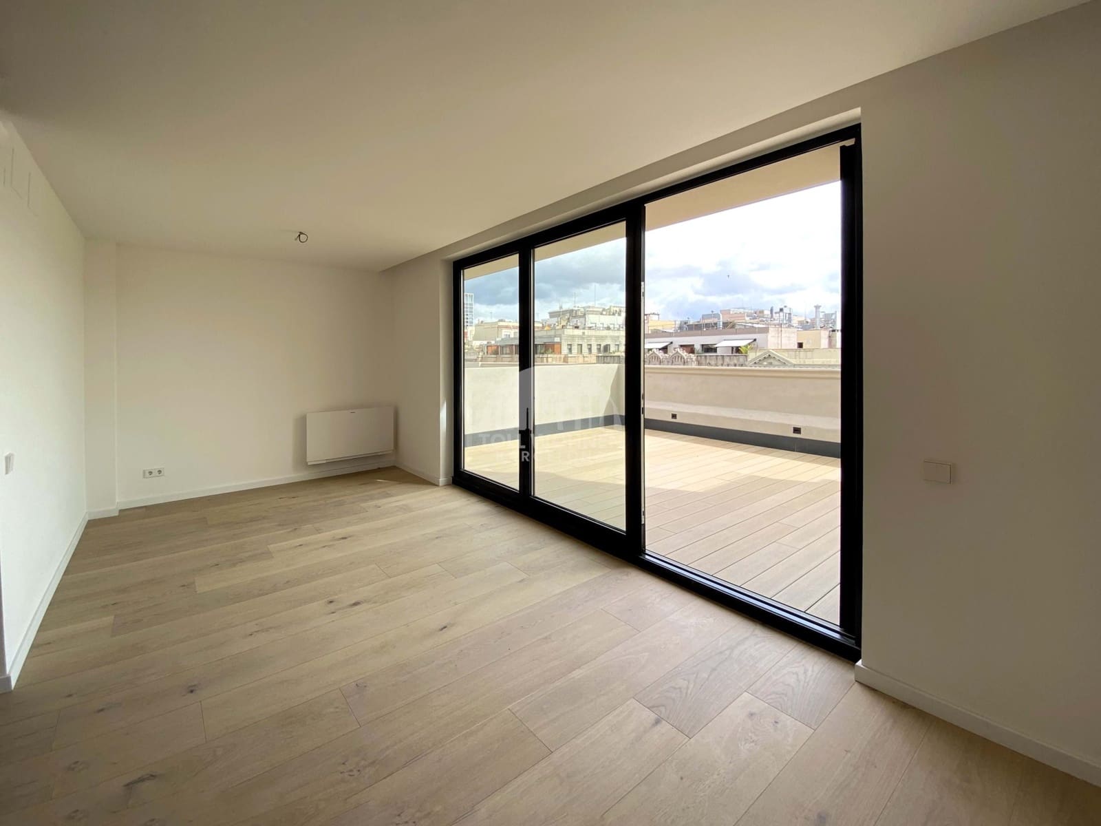 2 soveværelse Penthouse til salg i Barcelona by - € 2.390.000 (Ref: 8408866)