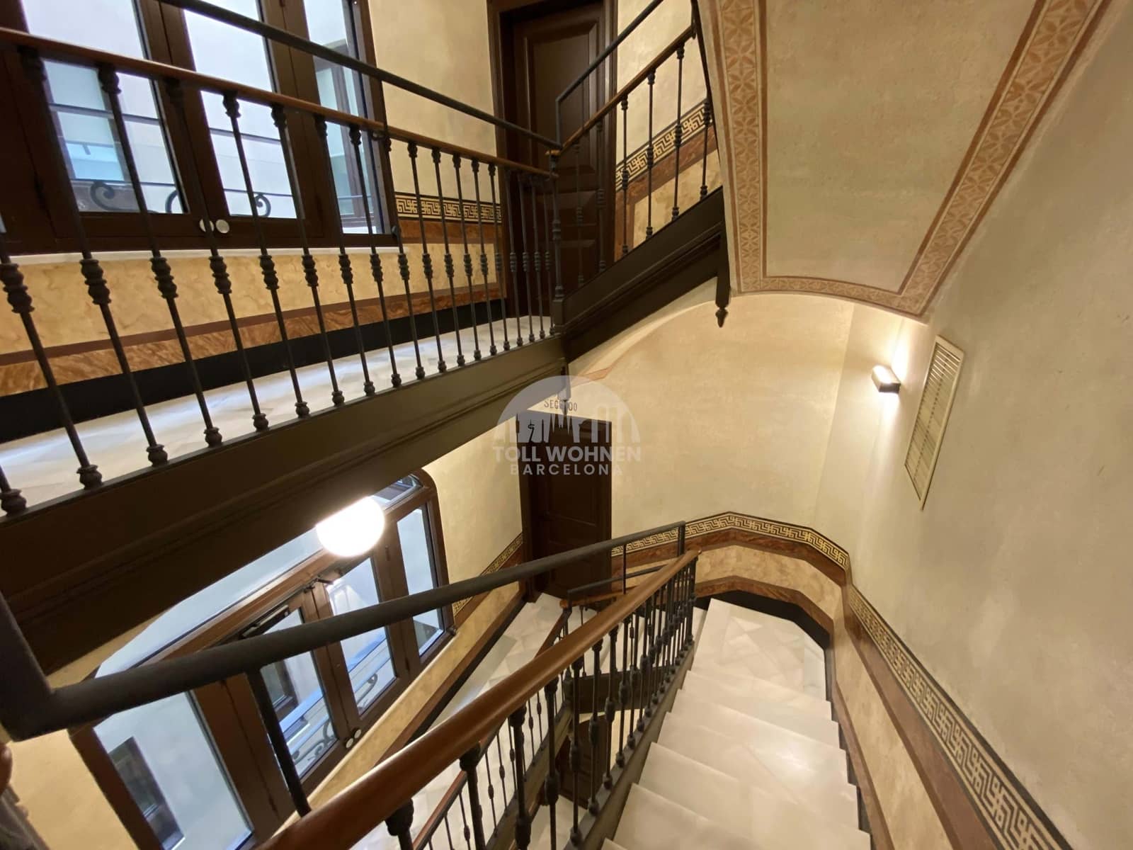 2 soveværelse Penthouse til salg i Barcelona by - € 2.390.000 (Ref: 8408866)