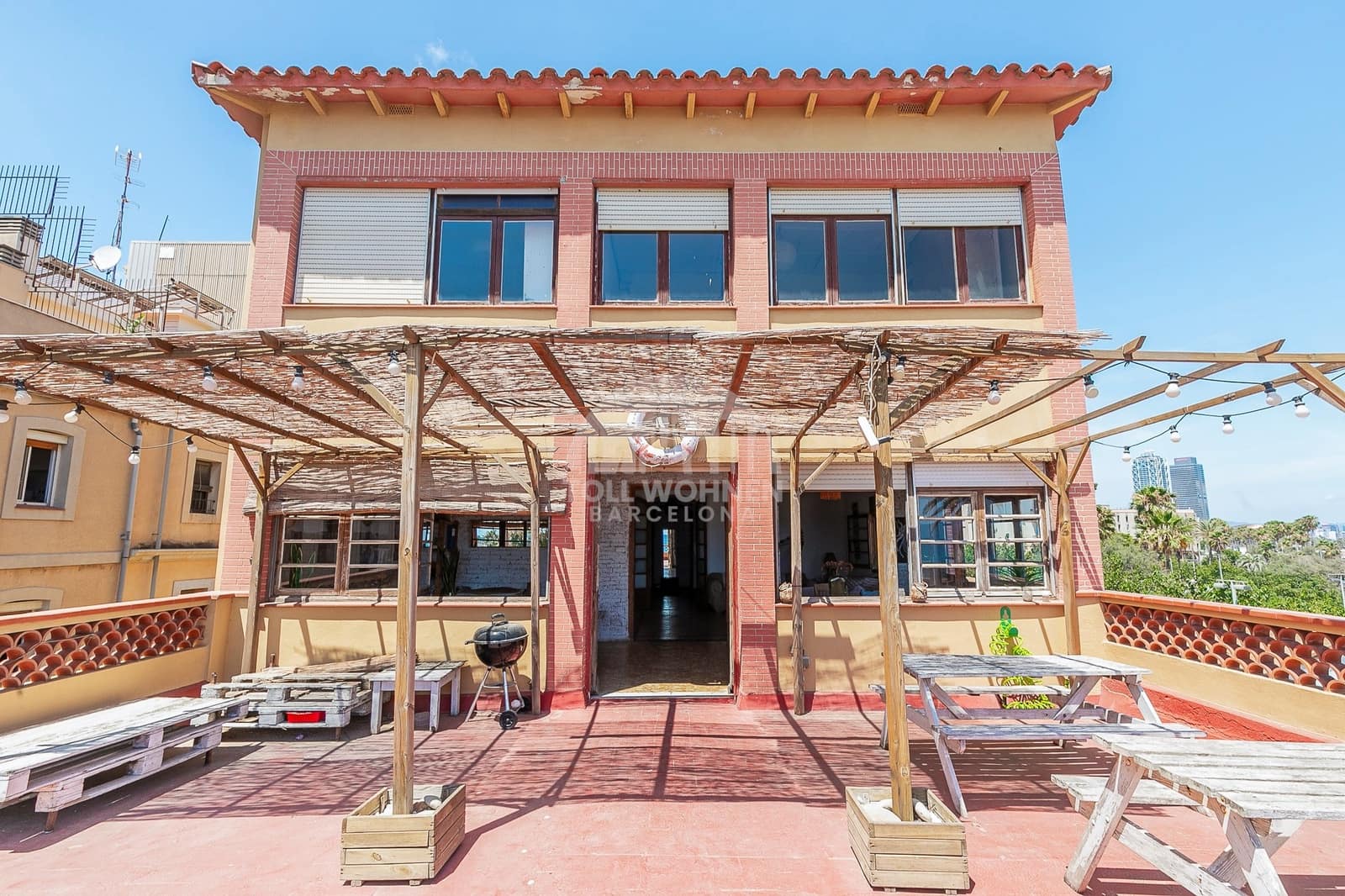 4 bedroom Apartment for sale in Barcelona city - € 1,350,000 (Ref: 8417082)