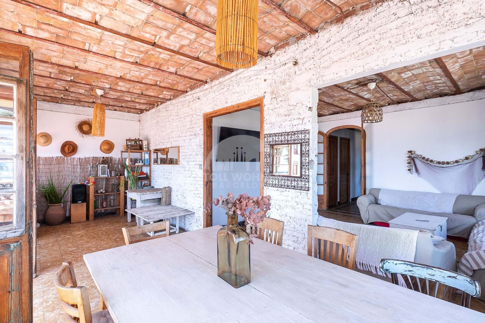 4 bedroom Apartment for sale in Barcelona city - € 1,350,000 (Ref: 8417082)