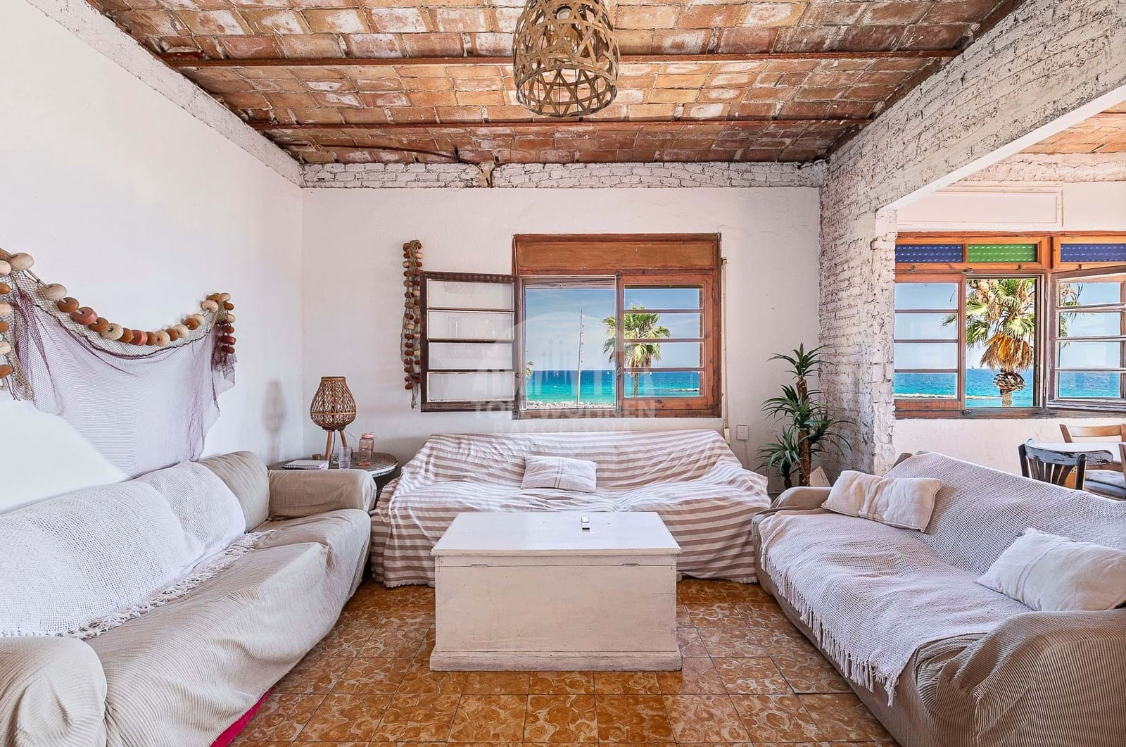 4 bedroom Apartment for sale in Barcelona city - € 1,350,000 (Ref: 8417082)