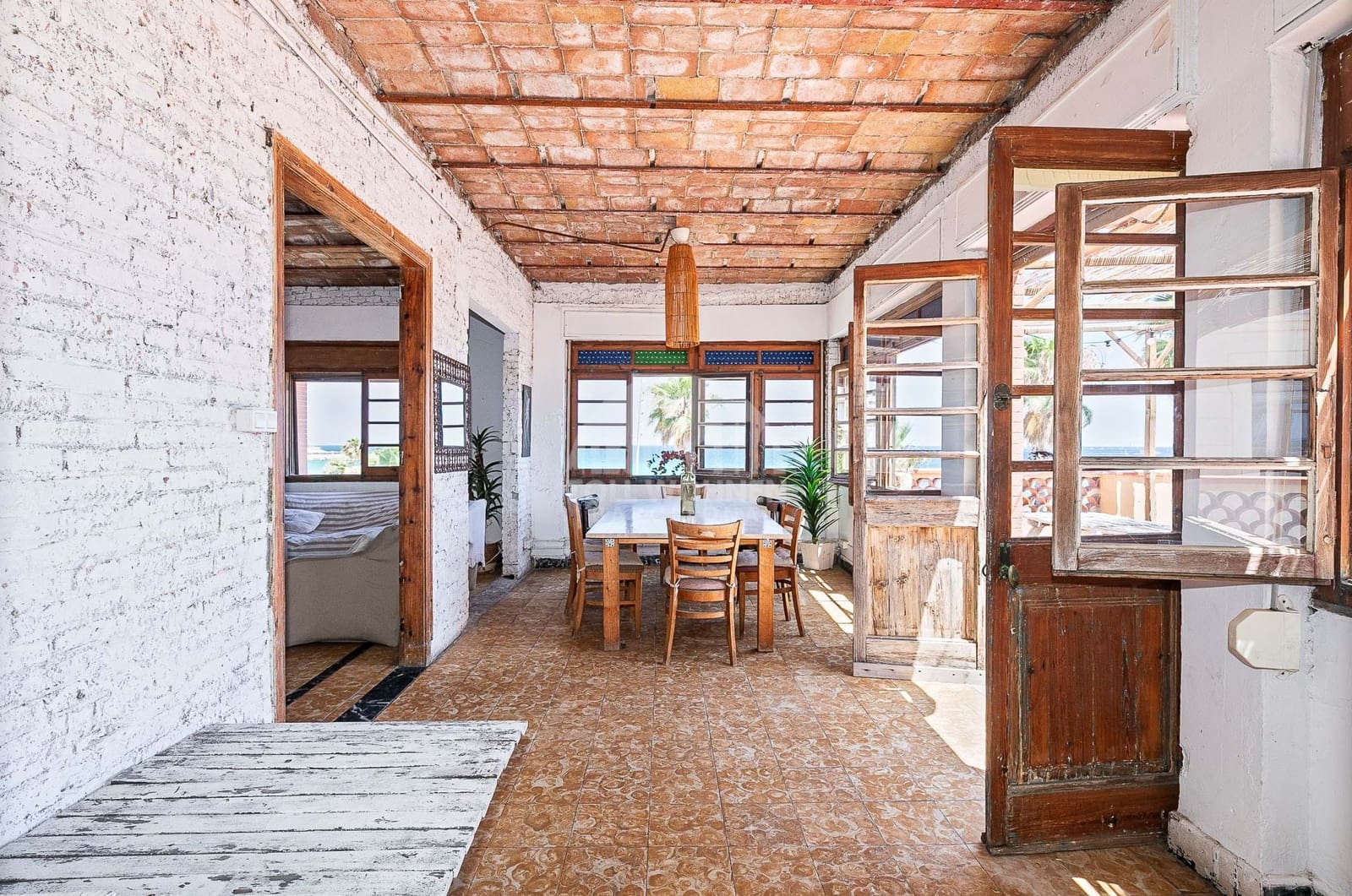 4 bedroom Apartment for sale in Barcelona city - € 1,350,000 (Ref: 8417082)