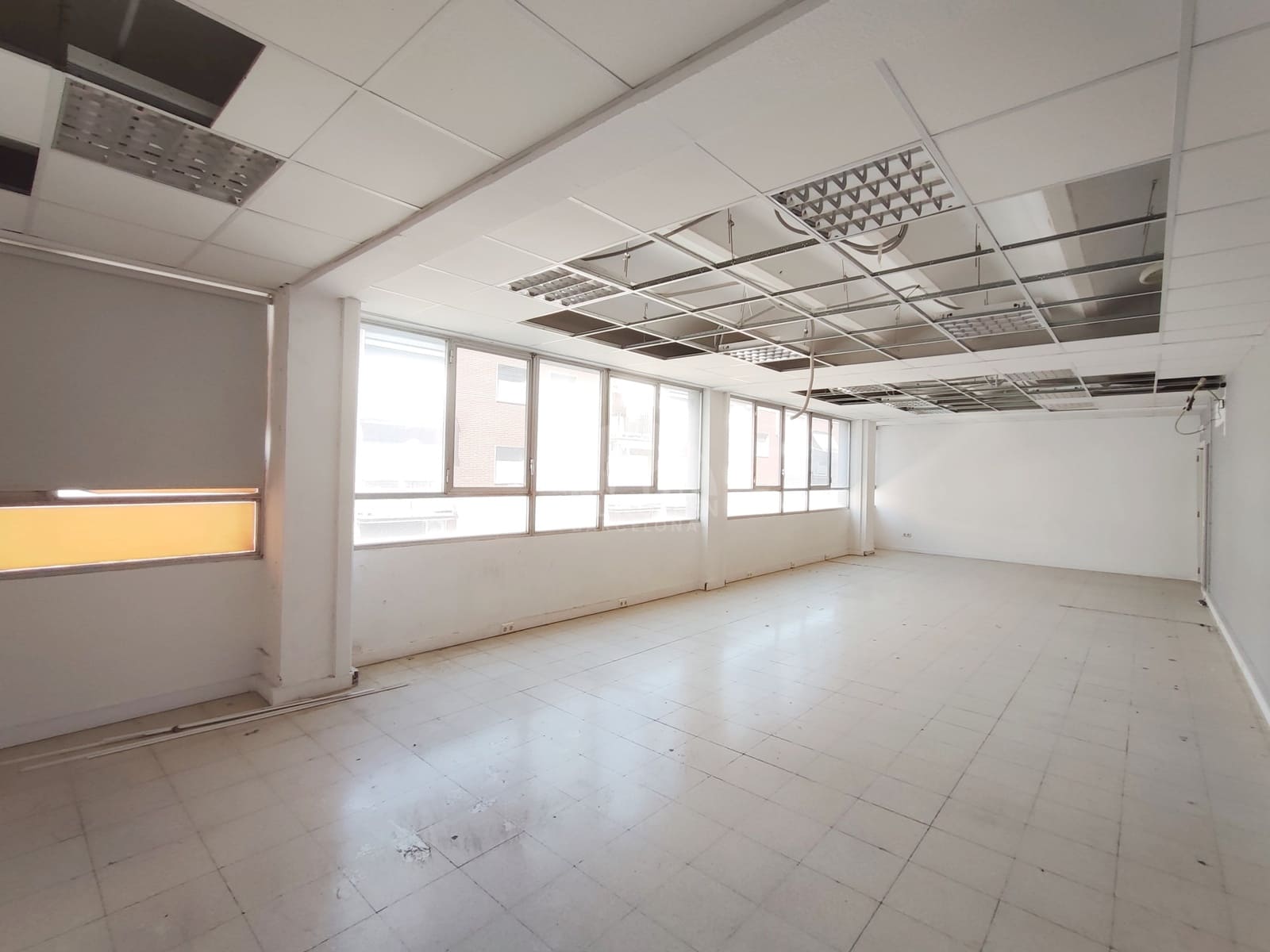 Kontor til salgs i Sant Cugat del Valles - € 550 000 (Ref: 8438171)