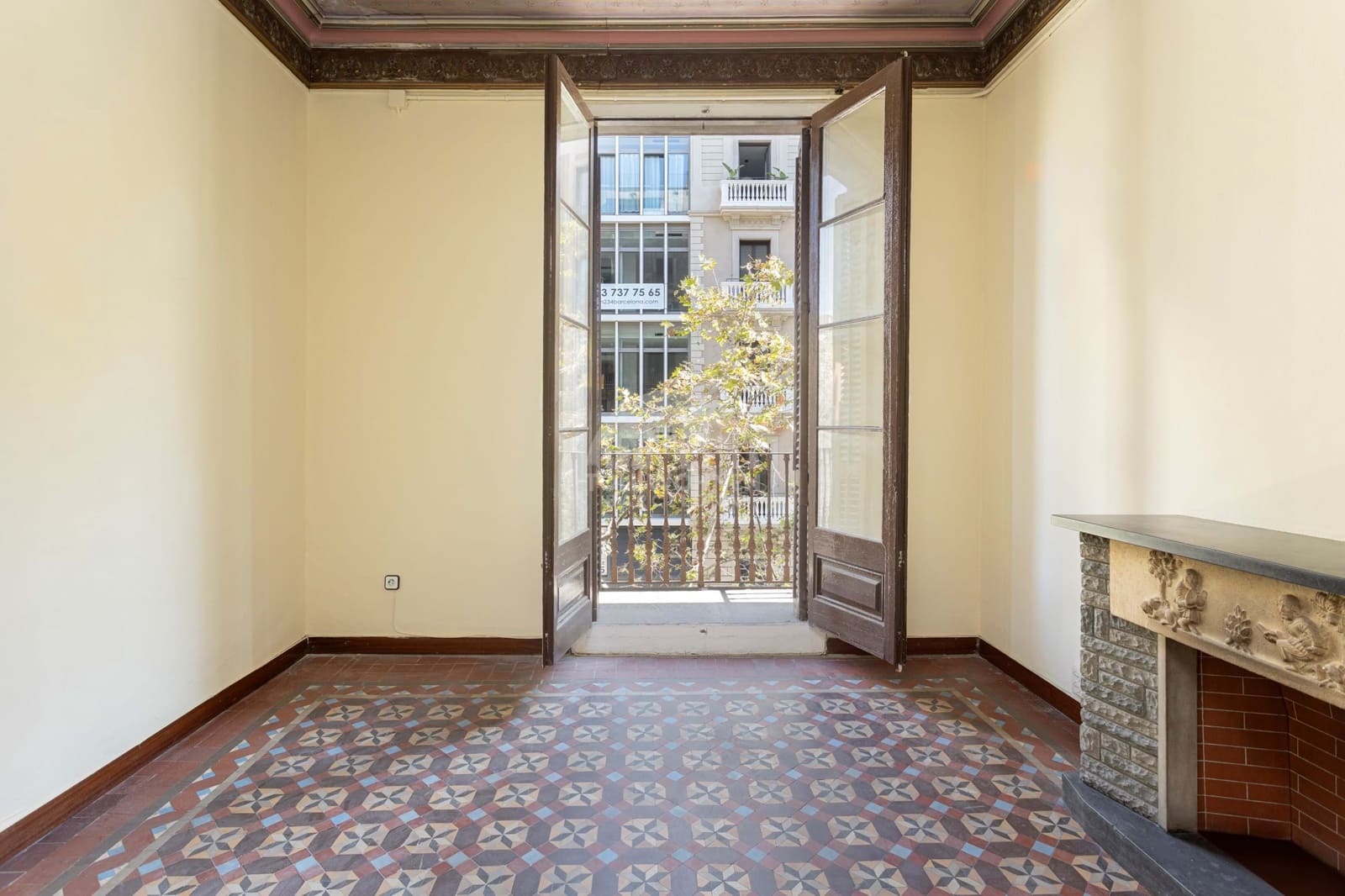 3 bedroom Apartment for sale in Barcelona city - € 720,000 (Ref: 8531045)