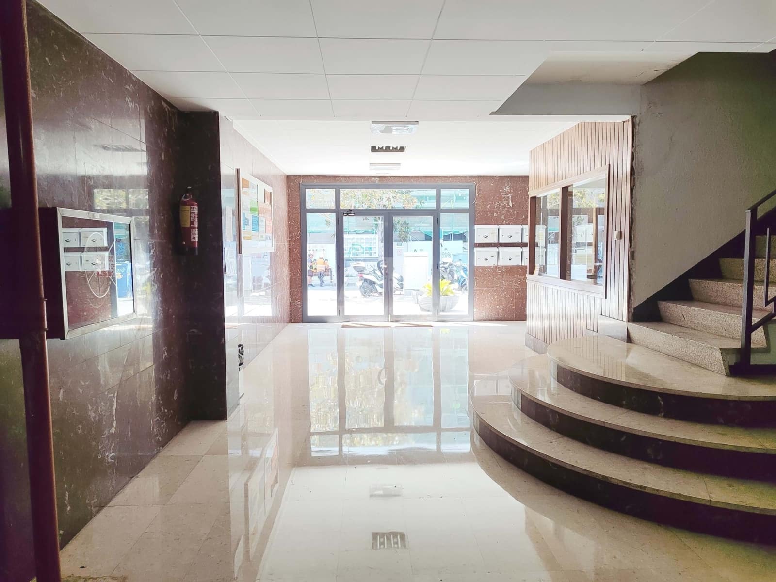 Office for rent in Sant Cugat del Valles - € 3,000 (Ref: 8541542)