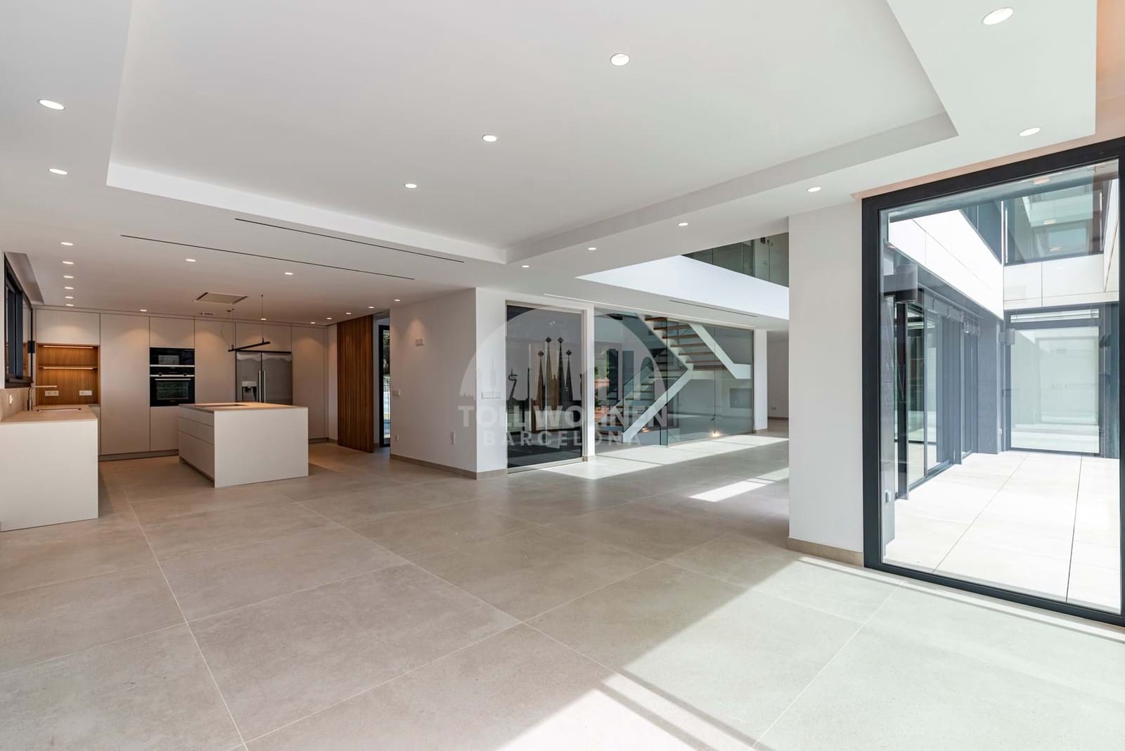 5 soveværelse Villa til salg i Gava med swimmingpool garage - € 6.000.000 (Ref: 8589814)