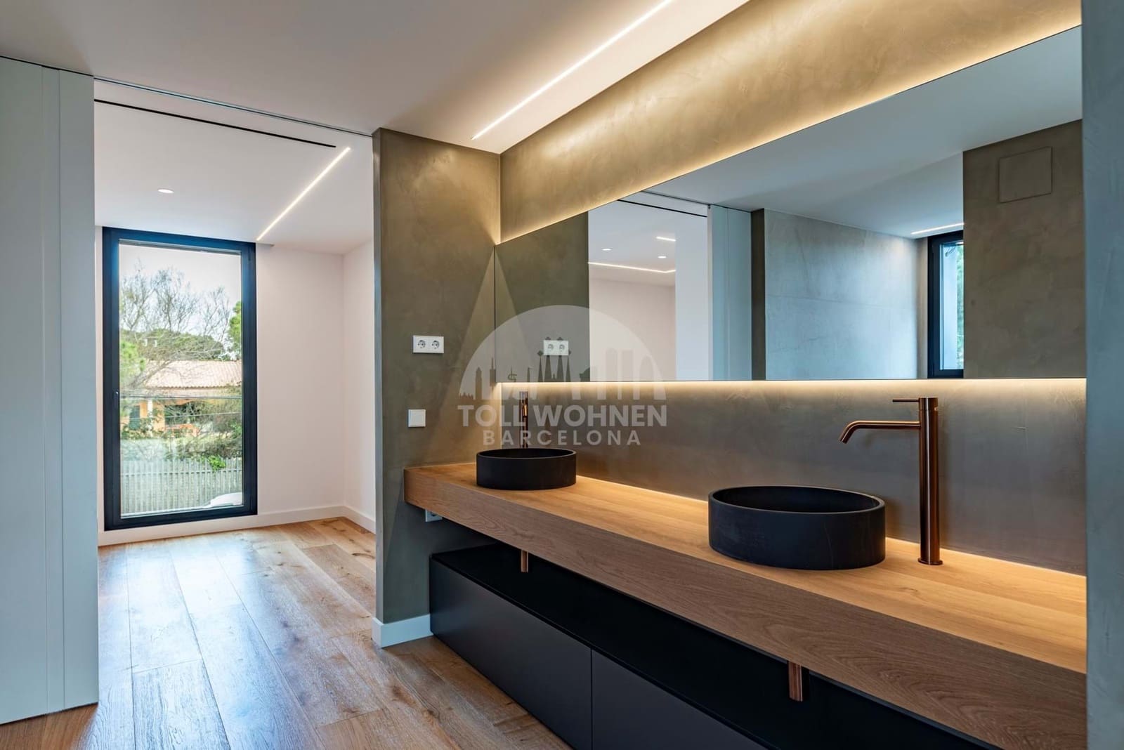 5 soveværelse Villa til salg i Gava med swimmingpool garage - € 6.000.000 (Ref: 8589814)