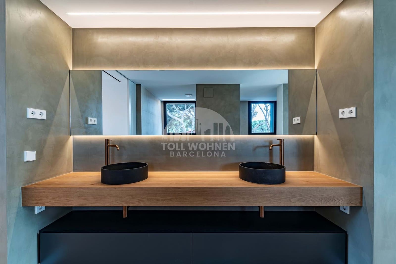 5 soveværelse Villa til salg i Gava med swimmingpool garage - € 6.000.000 (Ref: 8589814)