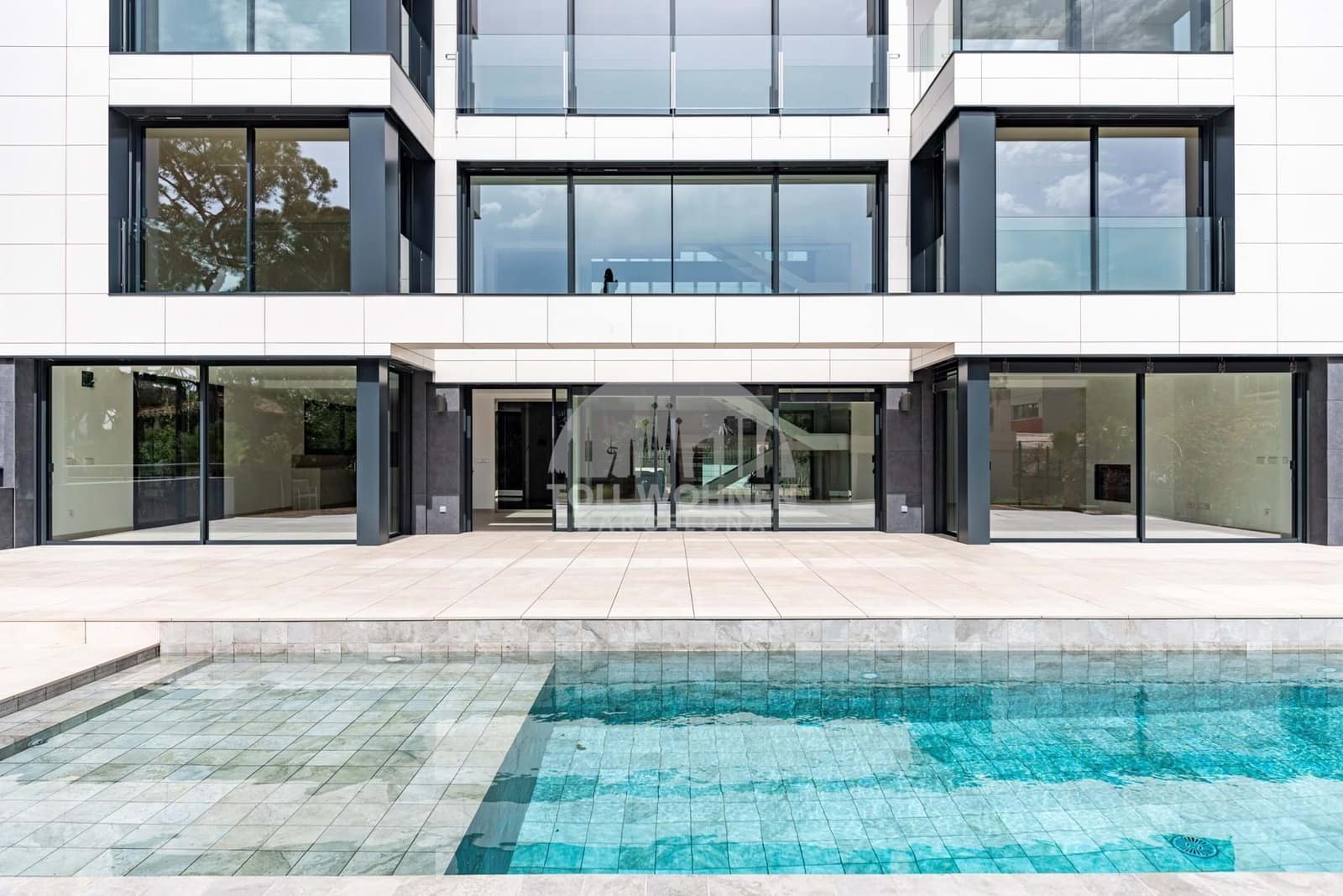 5 soveværelse Villa til salg i Gava med swimmingpool garage - € 6.000.000 (Ref: 8589814)