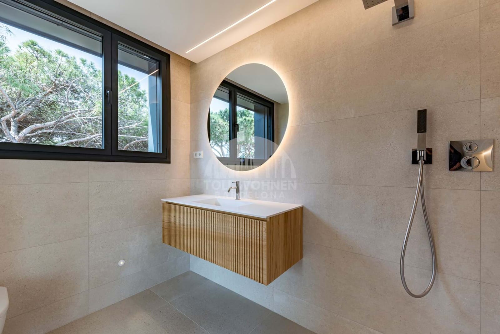 5 soveværelse Villa til salg i Gava med swimmingpool garage - € 6.000.000 (Ref: 8589814)