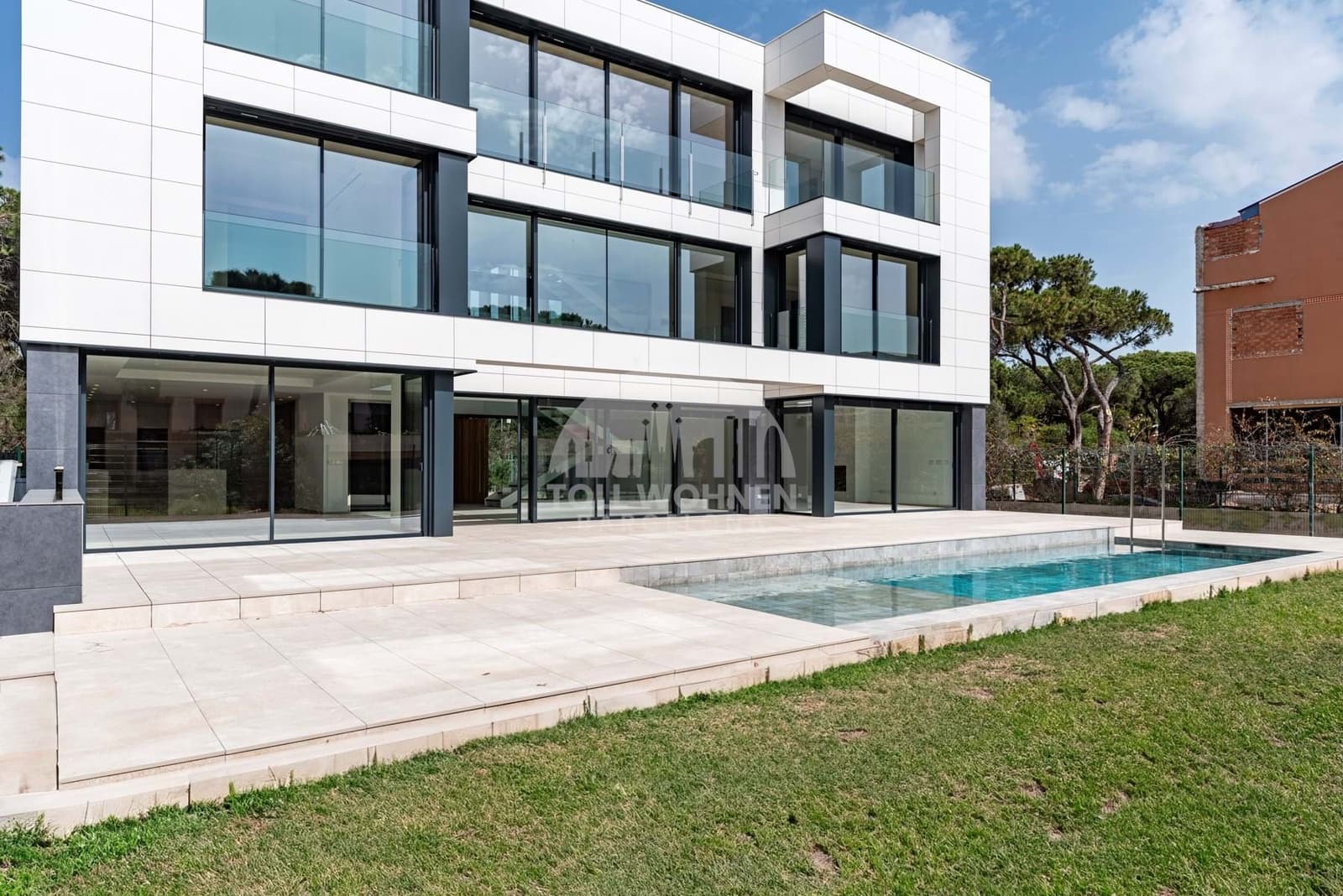 5 soveværelse Villa til salg i Gava med swimmingpool garage - € 6.000.000 (Ref: 8589814)