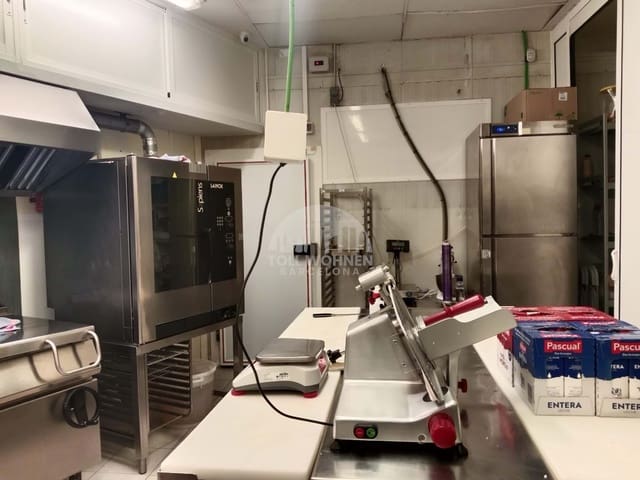 Erhverv til leje i Barcelona by - € 2.100 (Ref: 8614043)