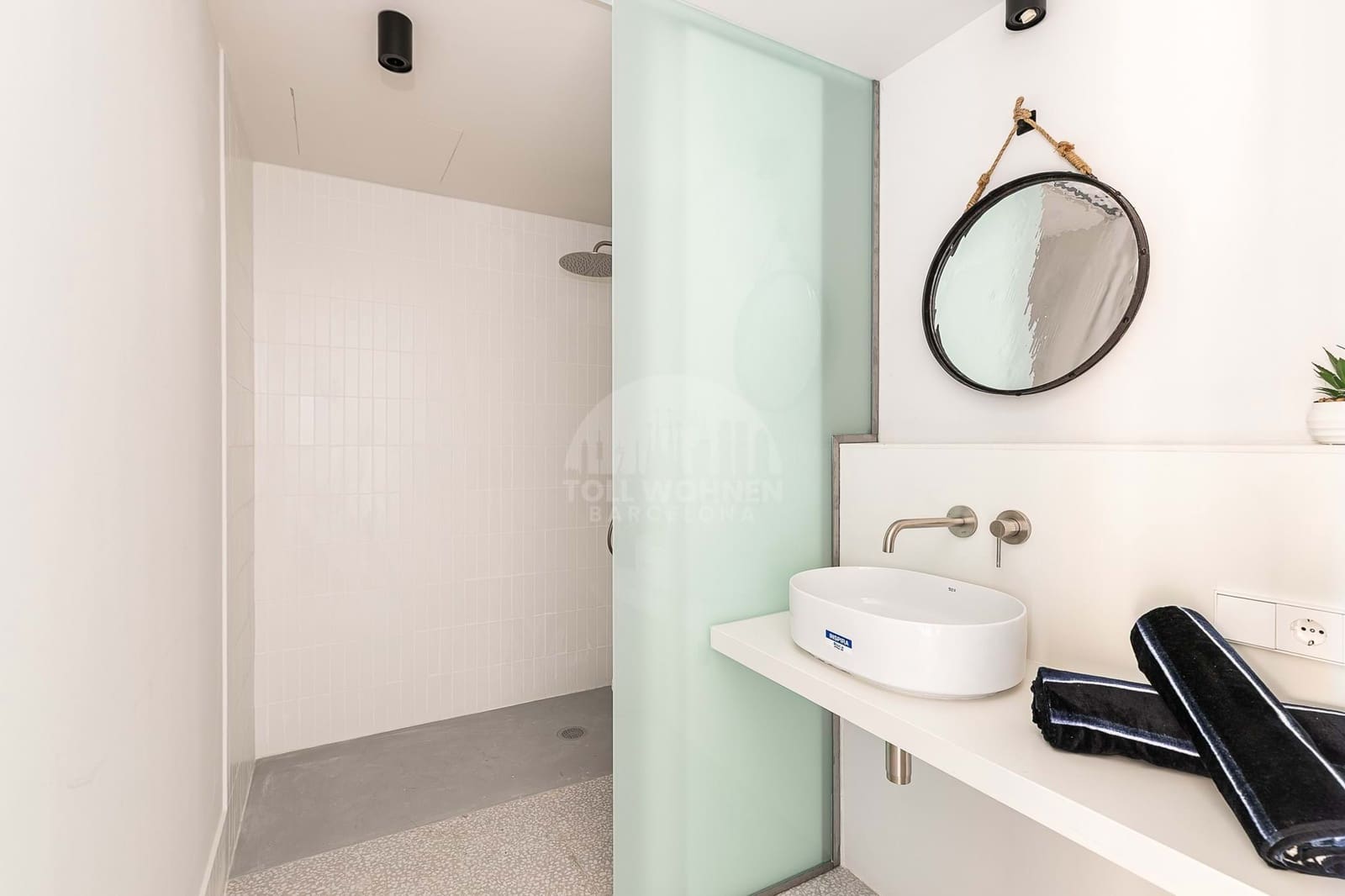 2 bedroom Apartment for sale in Barcelona city - € 590,000 (Ref: 8623239)