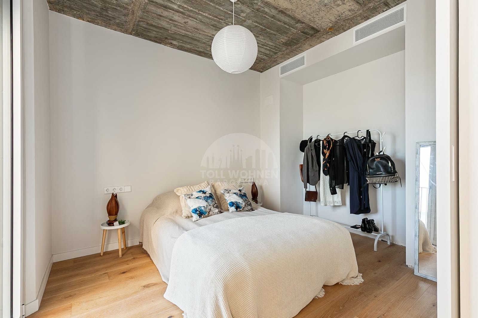 2 bedroom Apartment for sale in Barcelona city - € 590,000 (Ref: 8623239)