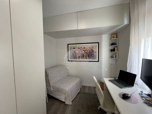 2 sovrum Takvåning att hyra i Barcelona stad - 1 300 € (Ref: 8716346)