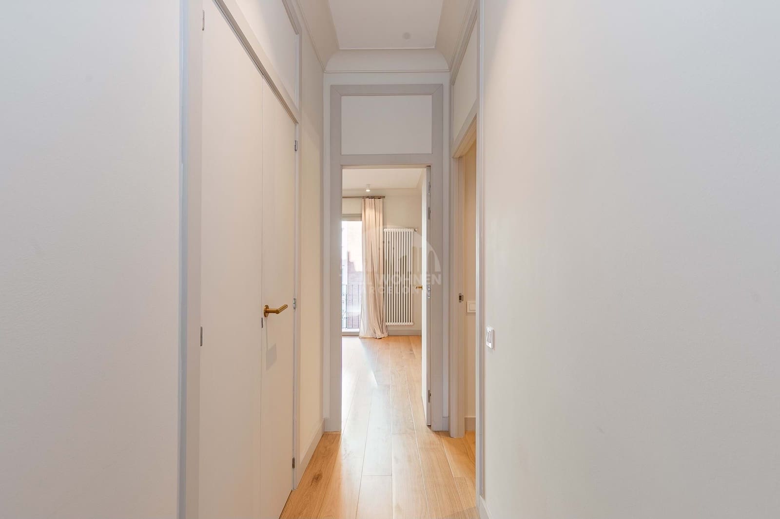 4 bedroom Apartment for sale in Barcelona city - € 1,090,000 (Ref: 8734715)