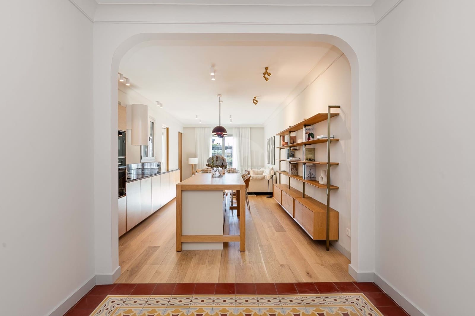 4 bedroom Apartment for sale in Barcelona city - € 1,090,000 (Ref: 8734715)