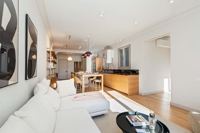 4 bedroom Apartment for sale in Barcelona city - € 1,090,000 (Ref: 8734715)