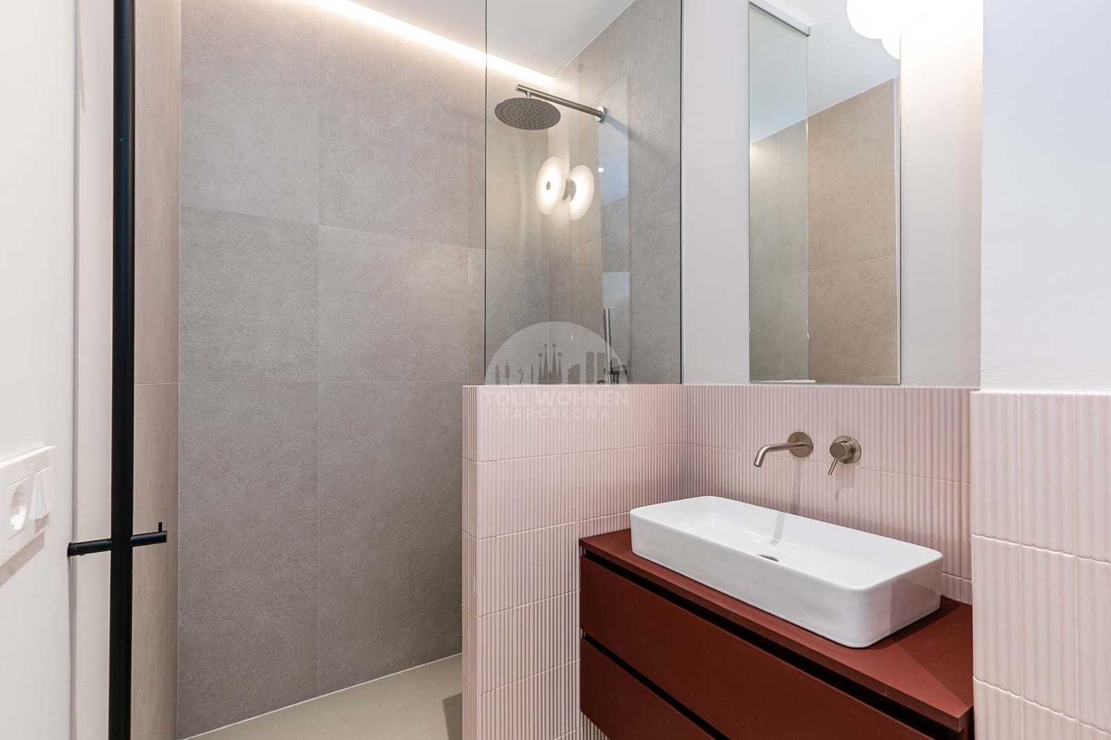 4 bedroom Apartment for sale in Barcelona city - € 1,090,000 (Ref: 8734715)