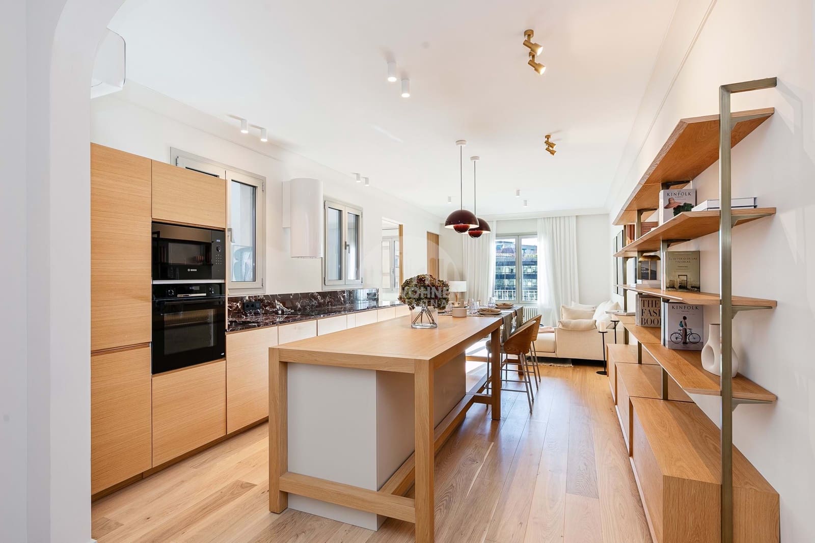 4 bedroom Apartment for sale in Barcelona city - € 1,090,000 (Ref: 8734715)