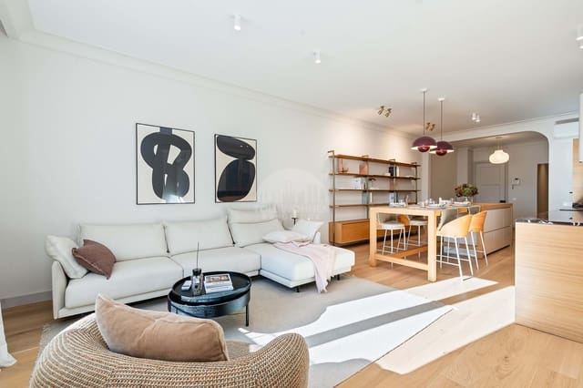 4 bedroom Apartment for sale in Barcelona city - € 1,090,000 (Ref: 8734715)