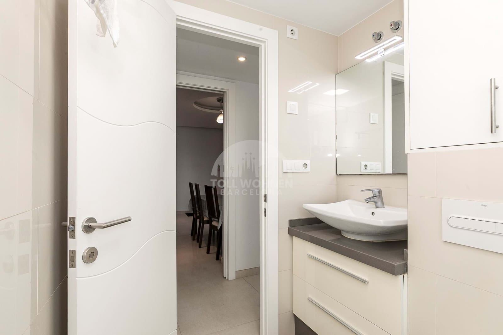 3 bedroom Apartment for sale in Barcelona city with pool - € 798,000 (Ref: 8829701)