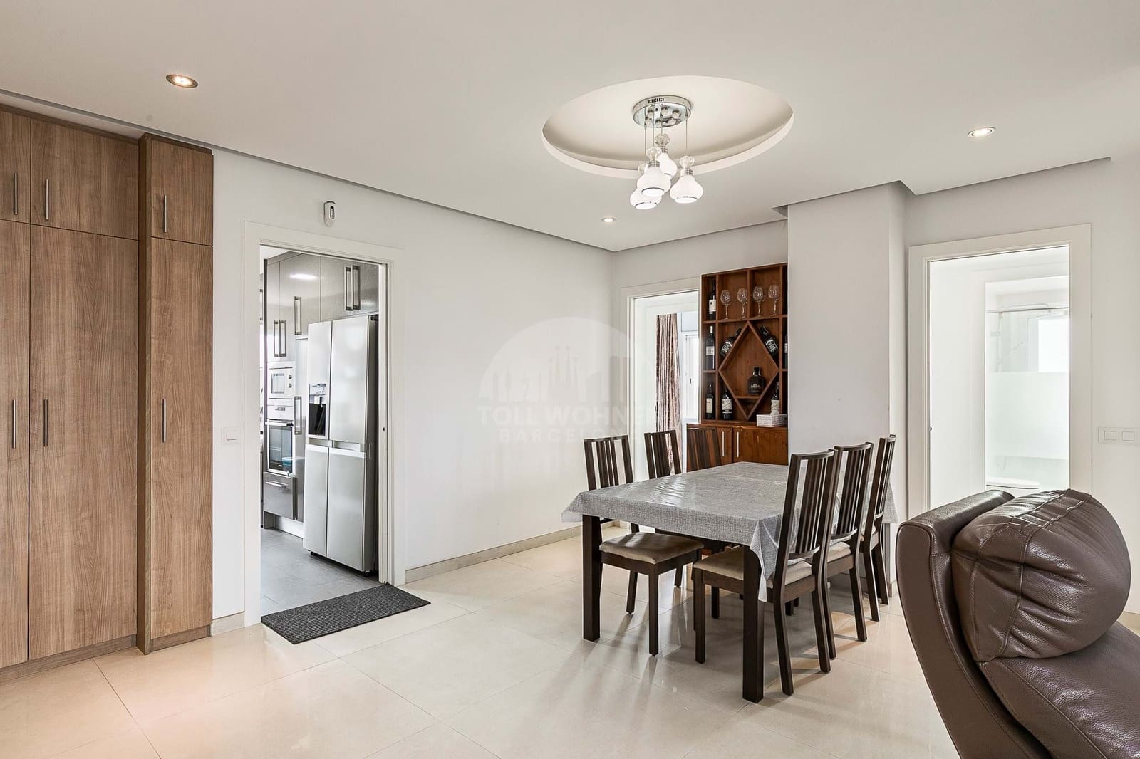 3 bedroom Apartment for sale in Barcelona city with pool - € 798,000 (Ref: 8829701)