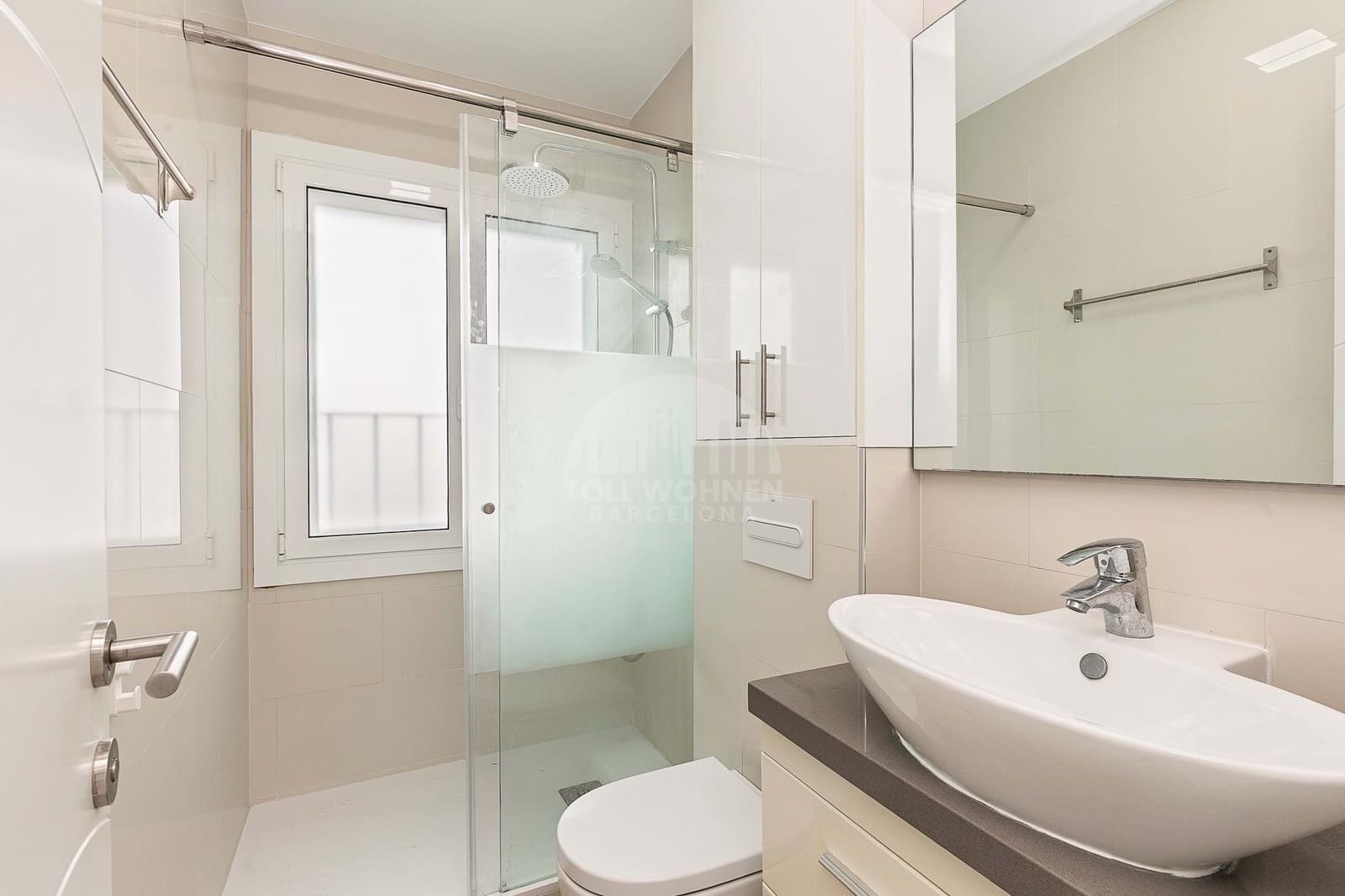 3 bedroom Apartment for sale in Barcelona city with pool - € 798,000 (Ref: 8829701)